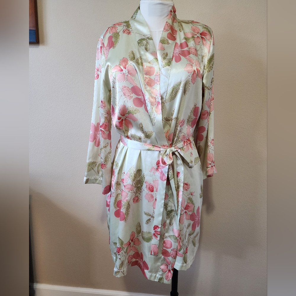 Morgan Taylor intimates robe